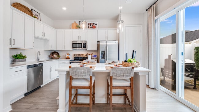 Photo - Yardly Broadway