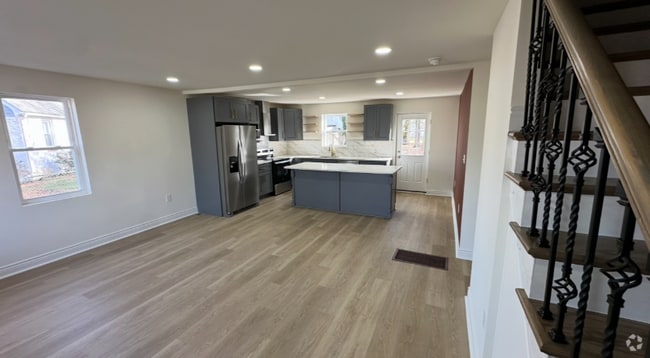 Building Photo - 805 Kenyon Ln Rental
