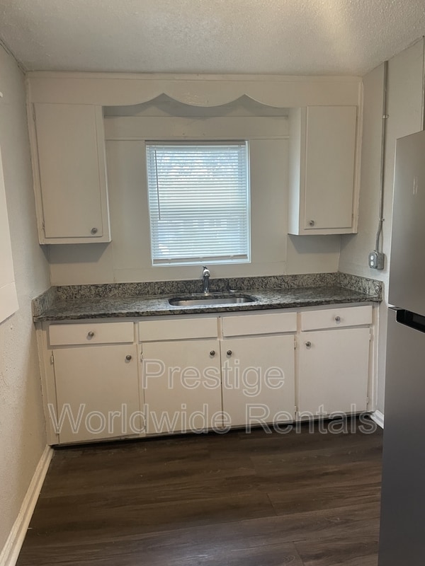 Photo - 1034 Brooks Rd