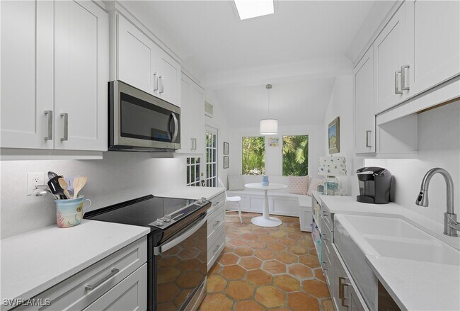 Photo - 1251 Solana Rd Unidad G4