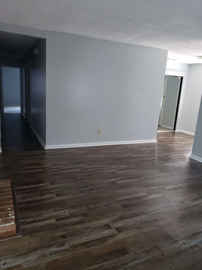 Photo - 333 Wrenfield Rd Unidad B