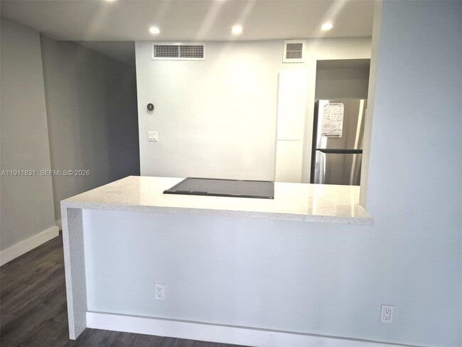 Photo - 1731 SE 15th St Unit 205