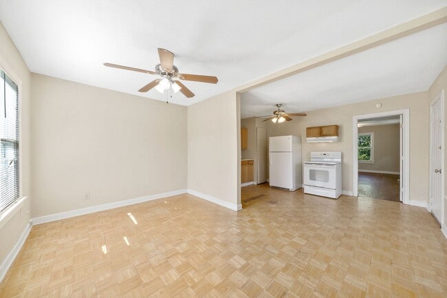 Photo - 313 La Manda Blvd