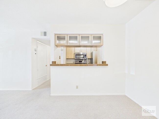 Photo - Two Bedroom Second Level Condo Available Now! Unidad 1405