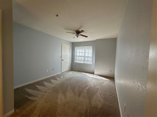 Photo - 7270 Westpointe Blvd Unit 916