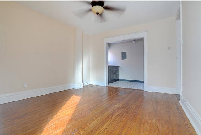 Photo - 13 Bellefair Ave Unité U3