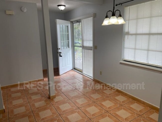 Photo - 4587 Lighthouse Cir
