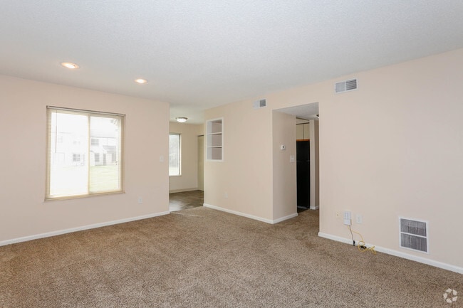 2BR, 1.5BA - 1,174 SF - Evergreen