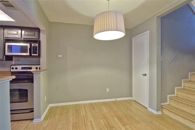 Photo - 7635 Guadalupe St Unidad 803