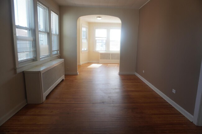 Photo - 5705 Edgewater Ave