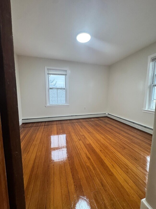 Photo - 35 Humes St Unidad 1st. Floor