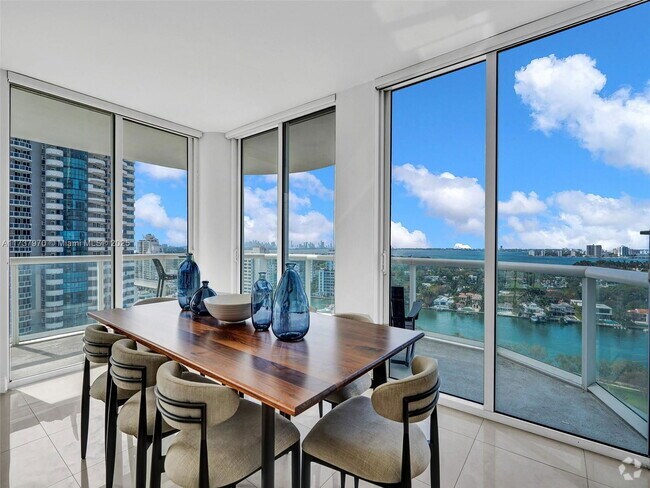 Building Photo - 6365 Collins Ave Unit 207 Rental