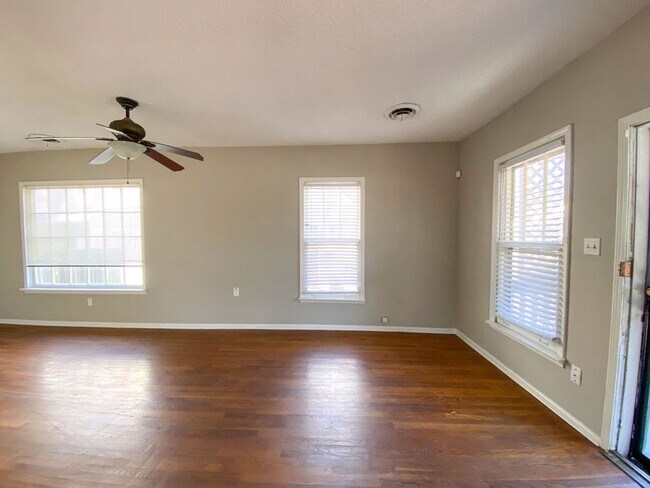 Photo - UPDATED 2 BD 1 BA NEAR