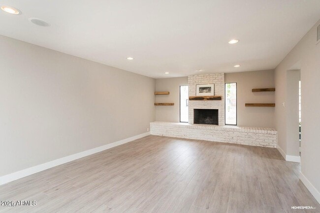 Photo - 4210 N 34th Pl