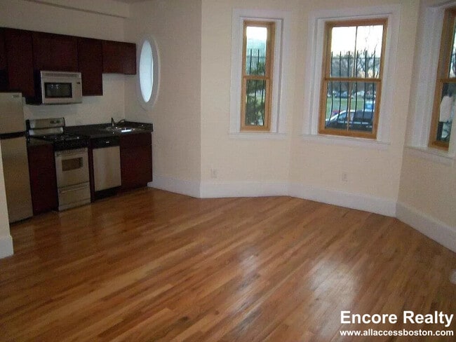 Photo - 212 Hemenway St Unidad 1