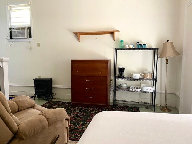 Photo - 932 Solen Williams Rd