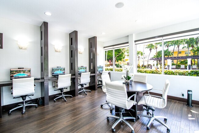 Photo - Legacy Nob Hill