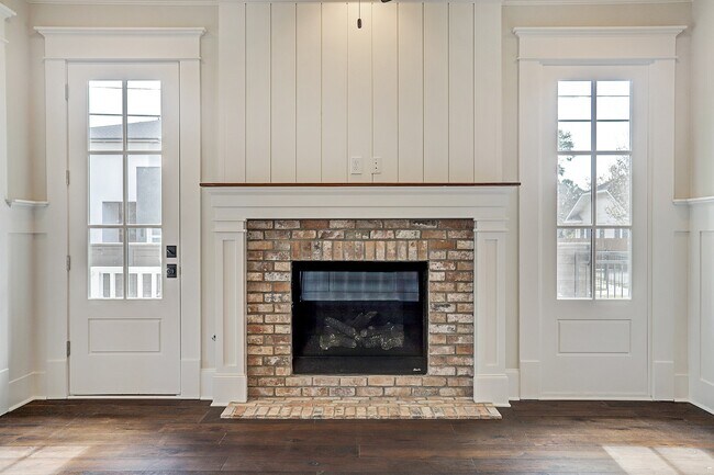 Photo - 1901 Bradshaw St