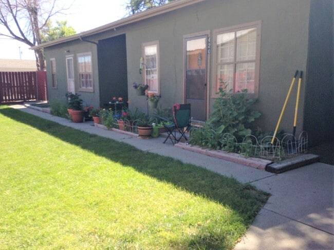 Building Photo - Charming 1 Bedroom Duplex Rental