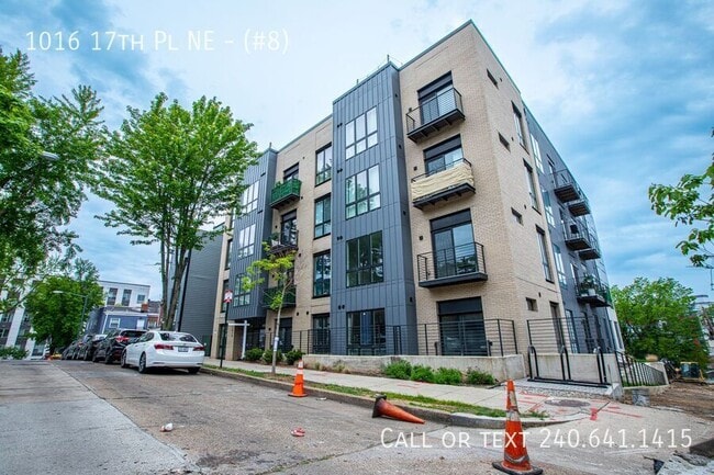 Photo - 1016 17th Pl NE