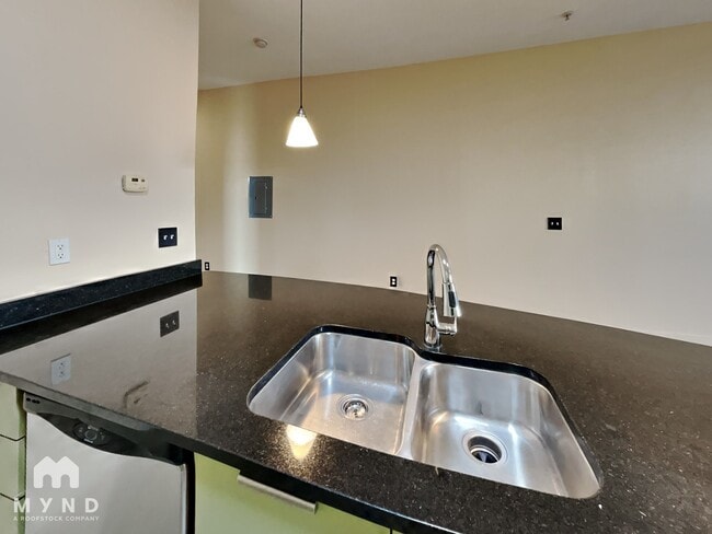 Photo - 89 Mangum St SW Unidad 206