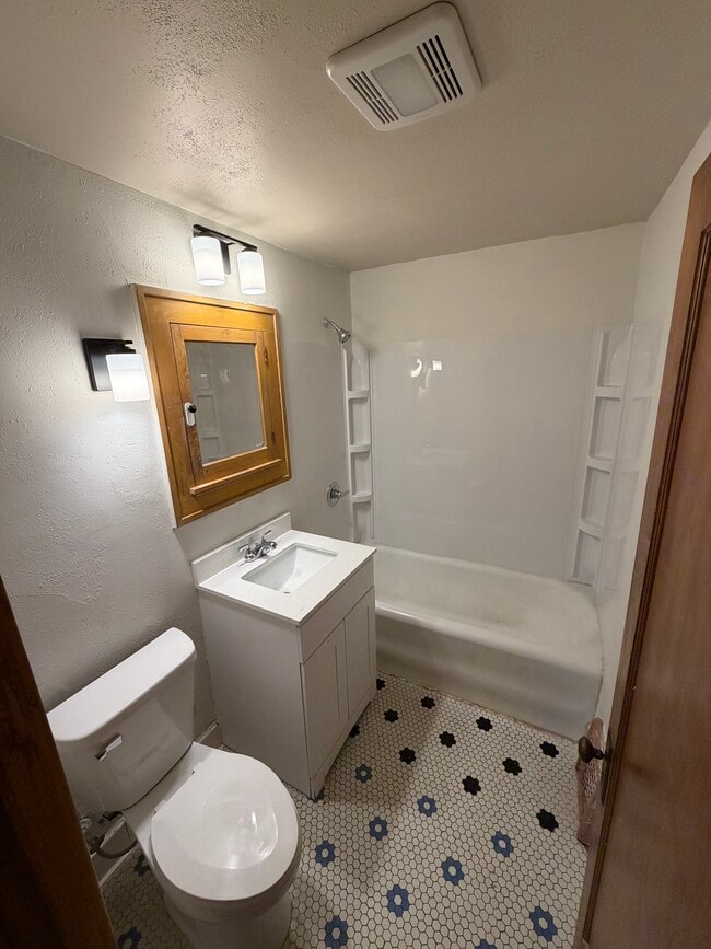Photo - 2225 S 82nd St Unit 2225