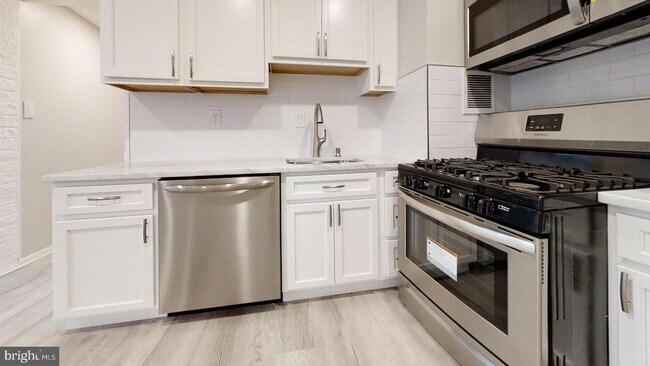 Photo - 1822 Metzerott Rd Unidad 305