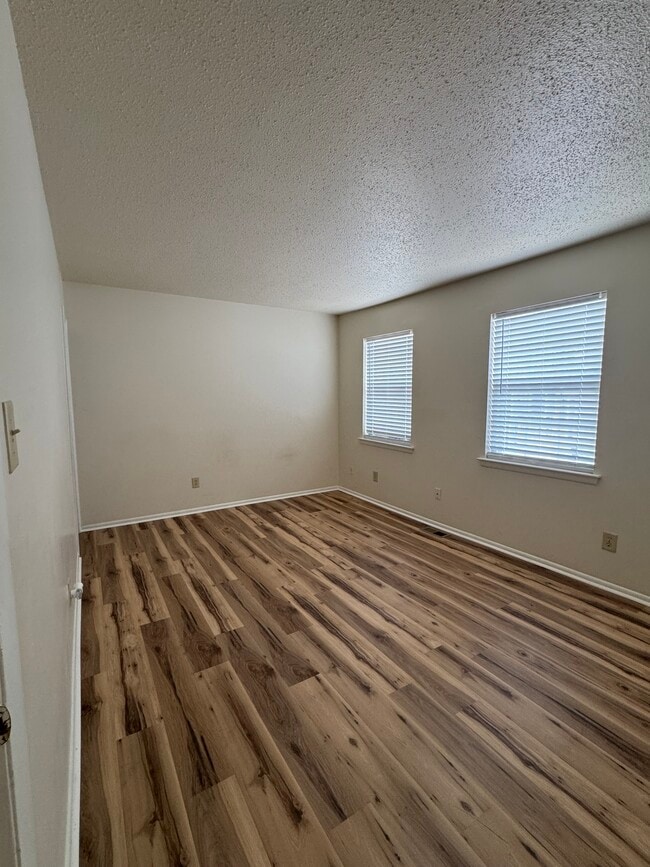 Photo - 3646 Sylvan Ct