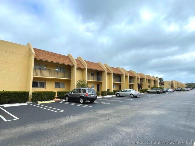 Photo - 2805 SW 22nd Ave Unit 2070