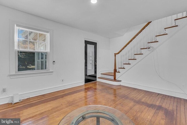 Photo - 341 Allen Ave