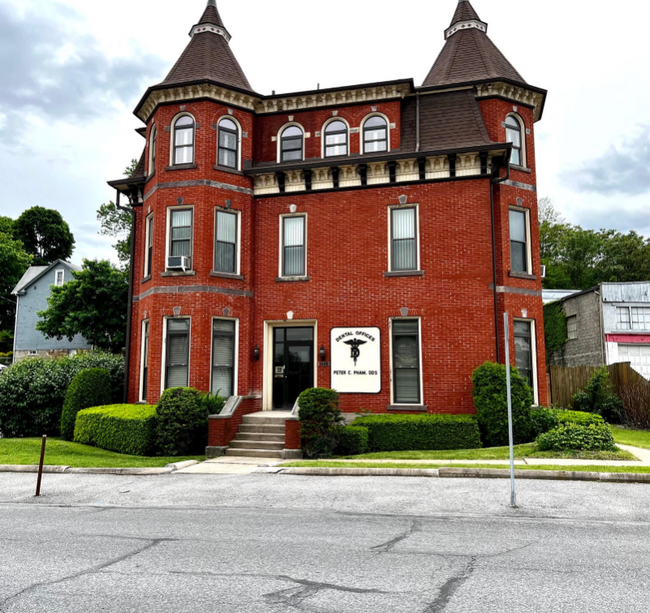 Photo - 1409 13th St Apartment Unit 3