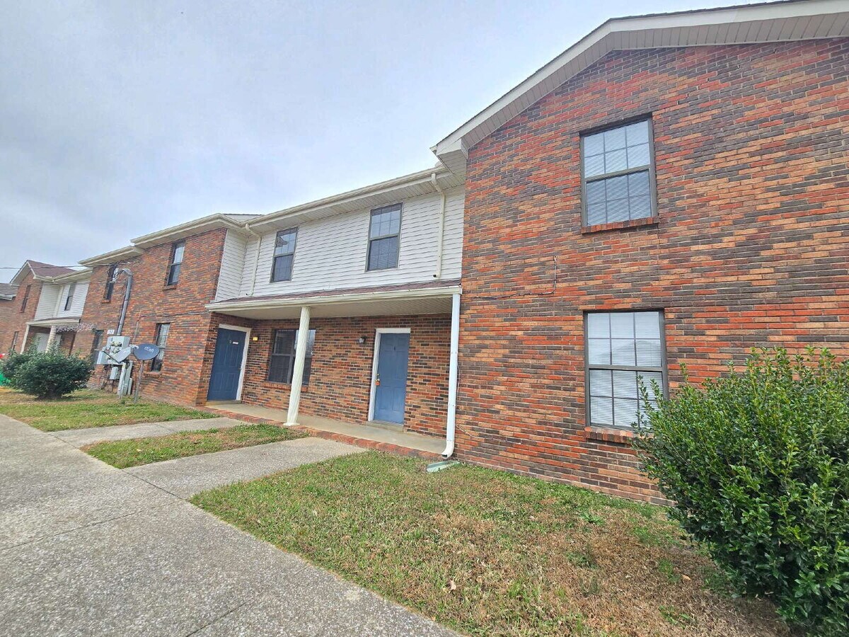 Photo - 351 Peabody Dr