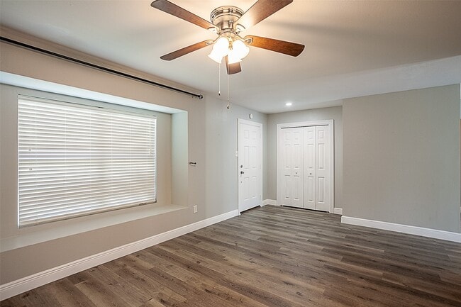 Photo - 1171 Park Meadow Dr