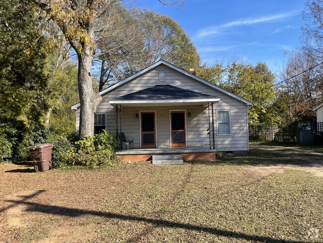 Building Photo - 427 Lebanon Rd Rental