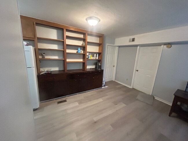Photo - 2-bedroom, 1-bathroom home located in the heart of Columbia!
