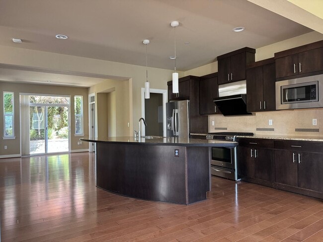 Building Photo - CLICK "REQUEST A TOUR" NOW! Rental