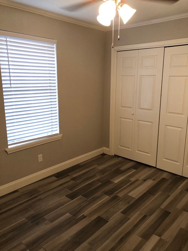 Building Photo - 828 Hardy Springs Cir Unit A