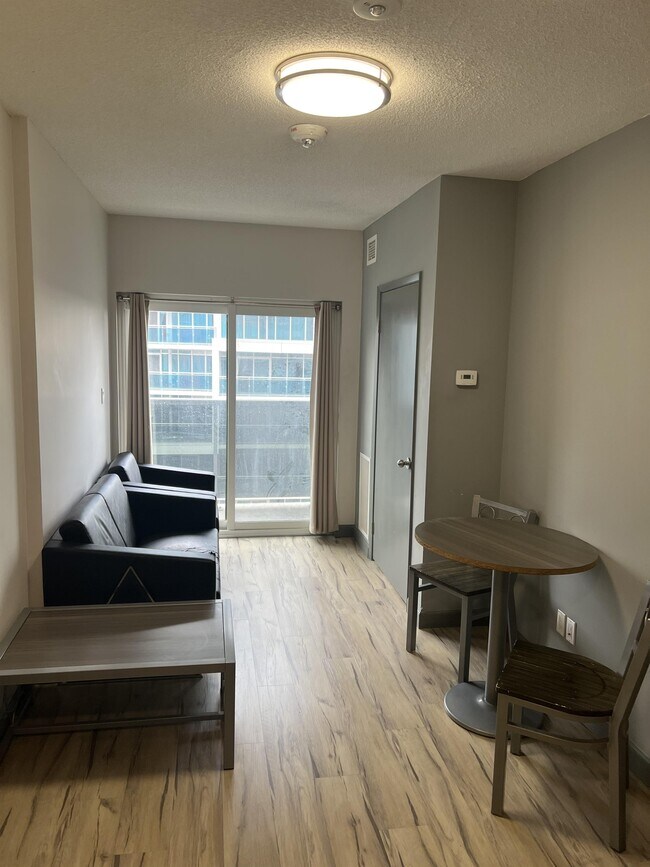 Photo - 258B-258B Sunview St