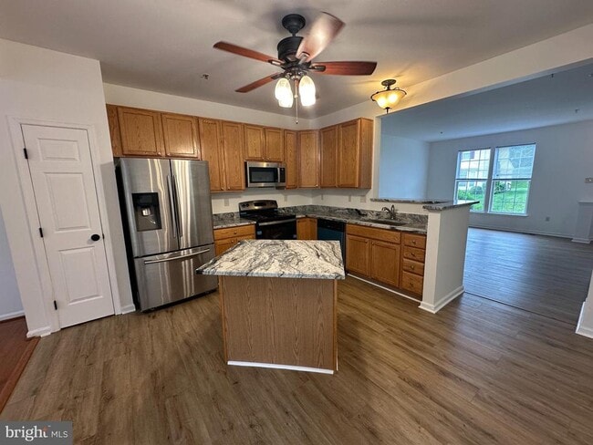 Photo - 1327 Lewis Ln