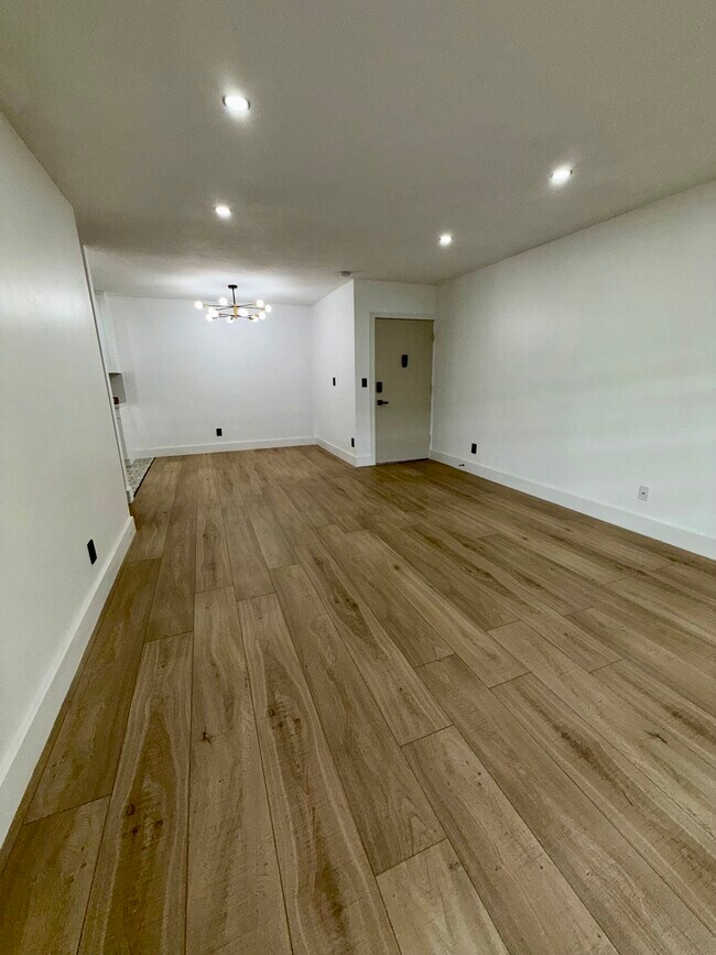 Building Photo - 13705 SW 91st Ct Unit 23-1