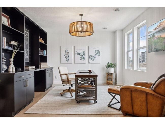 Photo - 870 Mount Curve Blvd