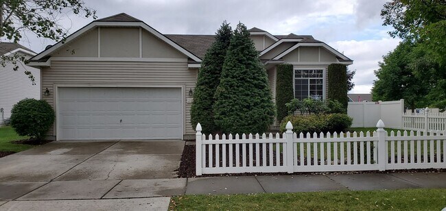 Photo - 3 Bedroom, 2 Bath home in Sunshine Meadows!