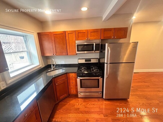 Photo - 2124 S Mole St