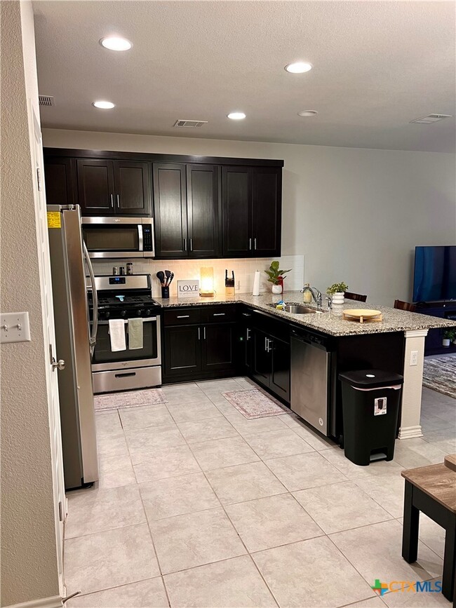 Photo - 1733 Yaupon Grove Ln