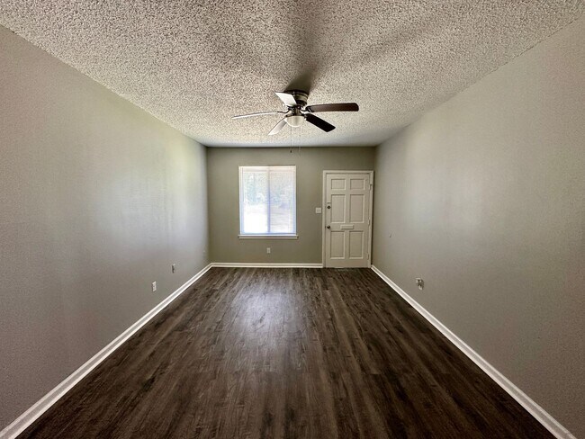 Photo - LARUAW 1103 Unidad WLARUA 1103 #A