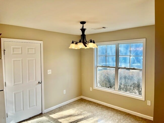 Photo - Brookstone Dr #1 &amp; #3 Unidad 3 Brookstone Dr