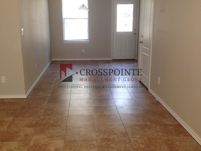 Photo - AVAILABLE: 2 Bedroom, 2 Bathroom Duplex in Lindale!