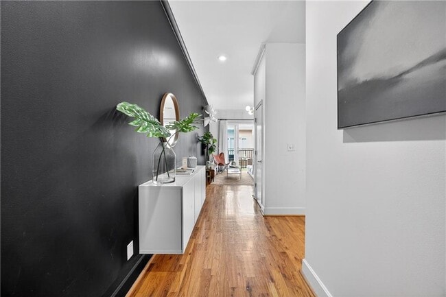 Photo - 384 Ralph McGill Blvd NE Unit 322