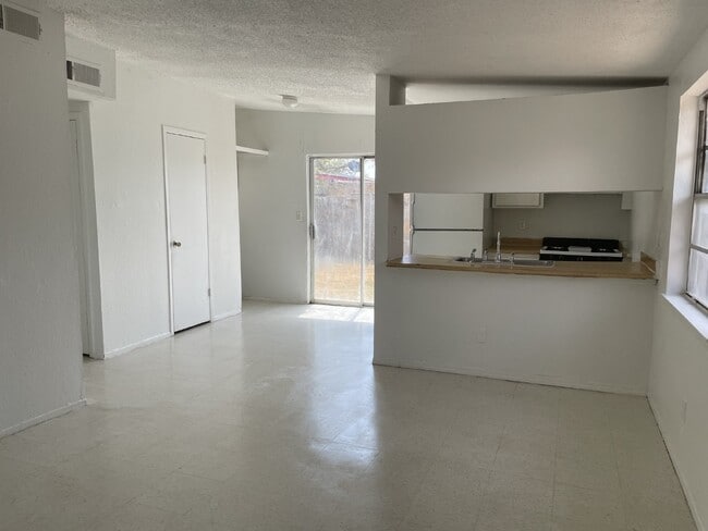 Photo - 8154 St Andrew Ln Unidad C