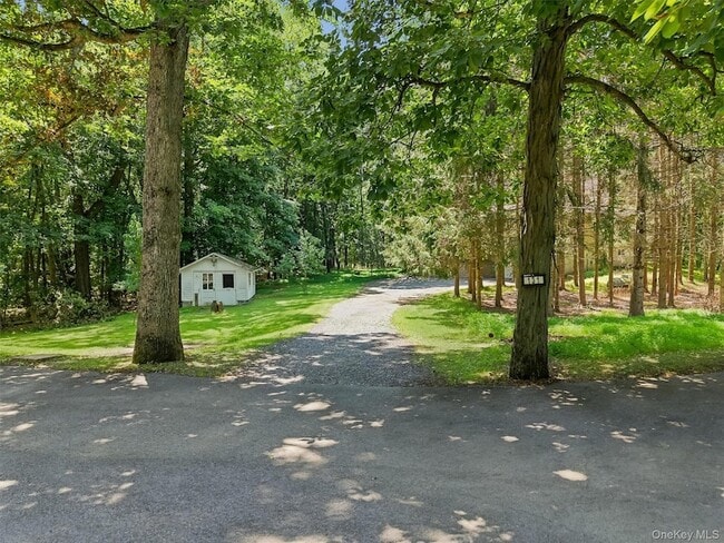 131 Hill Rd